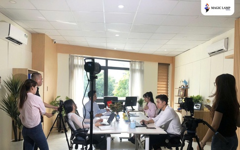 Thời đại AI: Khi agency không còn bán 'giờ làm việc' mà bán 'kiềng 3 chân'