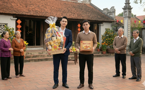 Của ít làm gì có lòng nhiều, Tết về quê con cháu nào biếu quà to mới được quý