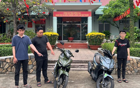 Tìm bị hại của nhóm giả danh công an để kiểm tra người đi đường