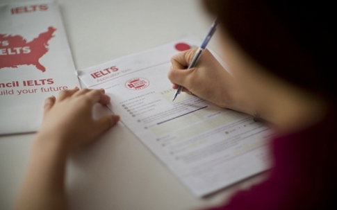 Từ giữa năm 2026, bỏ hình thức thi IELTS trên giấy