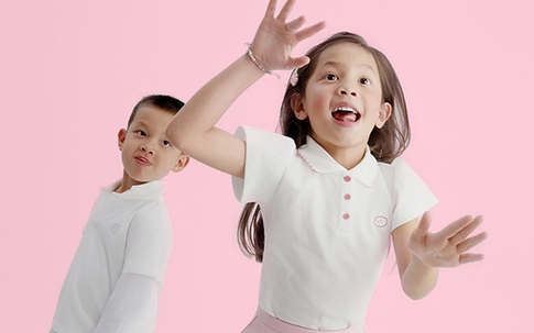 Cặp song sinh nhà Hồ Ngọc Hà 'bắn ảnh' cực tốt trong bộ hình thời trang