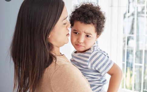 Đưa 4 người đi xét nghiệm ADN tìm cha cho con, cái kết ngoài dự đoán