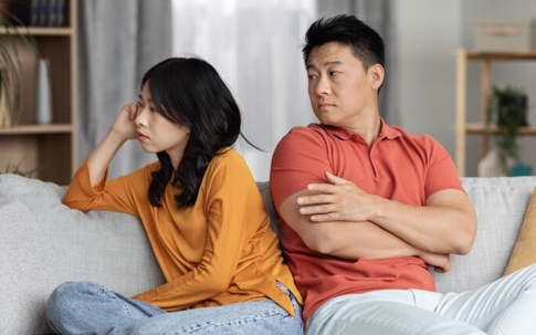 6 kiểu người yêu hút cạn năng lượng của bạn: Càng yêu lâu càng kiệt sức