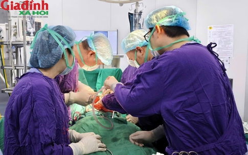 Chuyên gia cảnh báo: Ung thư đại tràng di căn gan- nguy hiểm khi phát hiện từ dấu hiệu phân đen