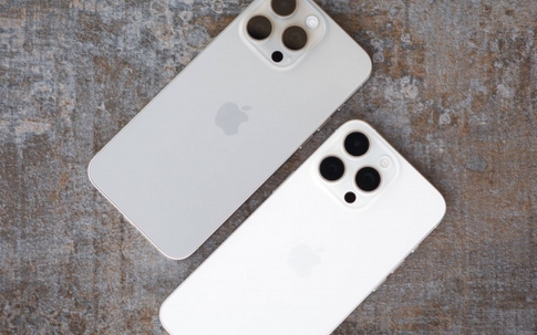 Giá iPhone 15 Pro Max giảm cực rẻ, trang bị xịn chẳng kém iPhone 17 Pro Max