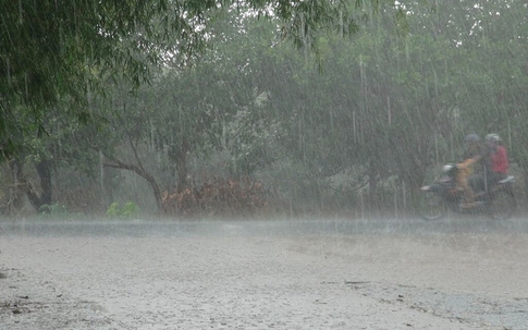 Thời tiết hôm nay (19/4): Hà Nội nhiều mây, có lúc có mưa rào nhẹ, Bắc Bộ mưa dông, đề phòng mưa đá