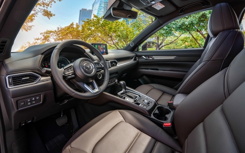 Giá lăn bánh Mazda CX-5 mới nhất giảm cực mạnh, thấp chưa từng thấy, rẻ nhất phân khúc SUV hạng C
