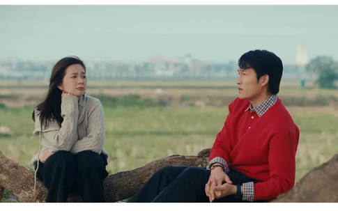 Ngọc Huyền tiết lộ chuyện 'ngượng ngùng' khi diễn cảnh ôm hôn Đình Tú