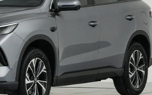 SUV hybrid hạng C giá 399 triệu đồng đẹp sang chảnh, trang bị sánh ngang Honda CR-V và Hyundai Tucson, tiêu thụ chỉ 3,2L/100 km, rẻ ngang Kia Morning được lòng chị em 40