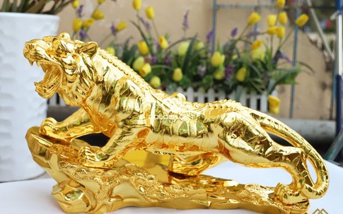 Tượng hổ phong thủy để bàn làm việc mang tới lợi ích gì cho gia chủ