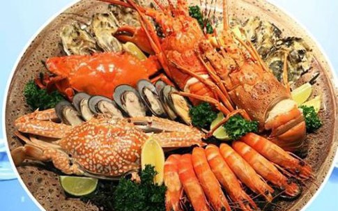 Ăn gì, mua gì làm quà ở thành phố được khách Việt tìm kiếm nhiều nhất dịp nghỉ lễ 30/4–1/5
