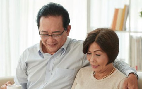 Lương hưu của cha mẹ: Tiết lộ sai cách, con cái dễ 'đổi thái độ'