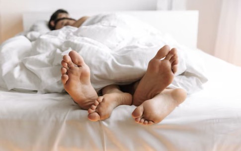 Lén lút ngoại tình với vợ hàng xóm, cụ ông 74 tuổi nhận cái kết đắng lòng