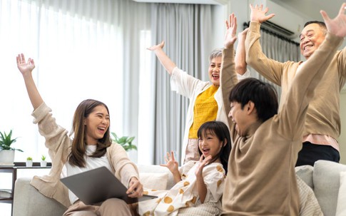 Gia đình hưng thịnh không chỉ nhờ tiền bạc, có 1 'công tắc' luôn ở ngay bên cạnh chỉ chờ bạn bật lên