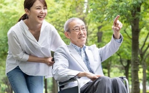 Sau tuổi 50, cơ thể bắt đầu lão hóa ra sao? Áp dụng '5 đủ' để sống thọ