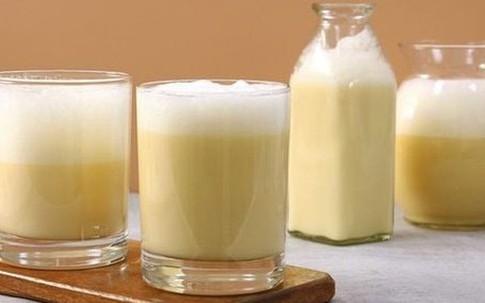 Uống bia đánh trứng gà khi mang thai có giúp con trắng da?