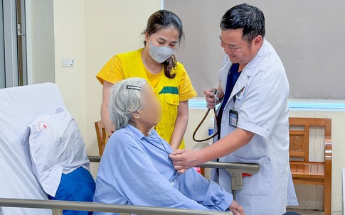 Cụ bà 91 tuổi suy tim nặng được thay van tim qua da, chỉ vài giờ sau đã có thể ăn uống