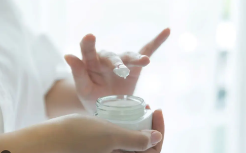 Nằm lòng 7 lợi ích này của kem dưỡng ẩm để nuôi dưỡng làn da khỏe đẹp từ gốc
