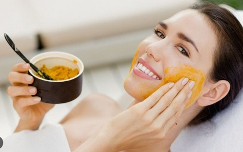 5 cách làm mặt nạ trị mụn đầu đen tại nhà từ nguyên liệu tự nhiên