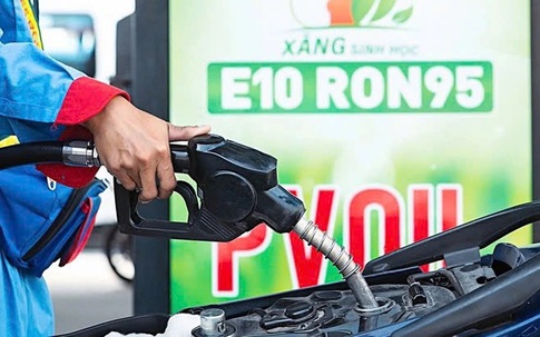 Từ 1/6, ngoài xăng E10, người đi ô tô, xe máy còn có thể mua loại xăng nào khác không?