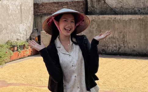 Doãn Hải My gây chú ý khi về quê chồng Hưng Yên