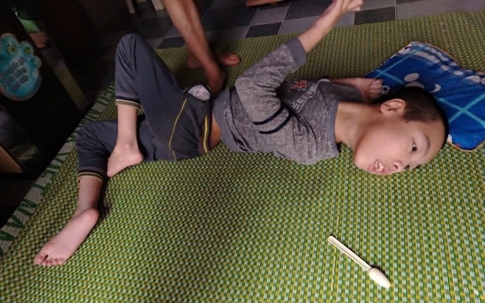 MS 1086: Sự bất lực của người mẹ nghèo trước con trai bại não, chưa bao giờ nói được trọn vẹn 2 tiếng “Mẹ ơi!”