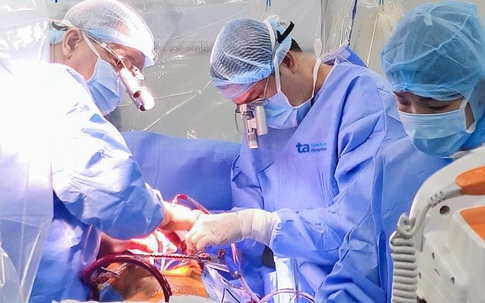 Người đàn ông đứt dây chằng van tim hiếm gặp sau khi chơi bóng đá