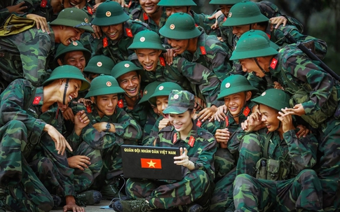 Tin vui cho đối tượng muốn vào biên chế Quân đội nhân dân Việt Nam, tốt nghiệp ĐH xuất sắc có thể được phong Thượng úy