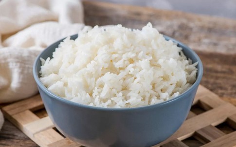Bí quyết "hồi sinh" cơm nguội ngày hè: Thơm dẻo như cơm mới, tuyệt đối an toàn
