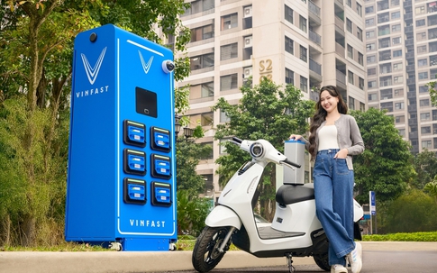 Cư dân các khu đô thị mê VinFast Evo Lite: Nhỏ gọn, đổi pin trong 1 phút