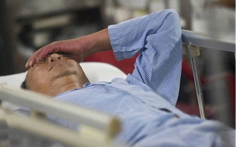 Người đàn ông 70 tuổi phát hiện ung thư tuyến tiền liệt giai đoạn sớm từ dấu hiệu nhiều nam giới Việt bỏ qua