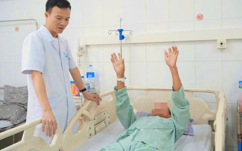 Một dấu hiệu xuất hiện lúc 2 giờ sáng báo động đột quỵ nguy hiểm, người đàn ông may mắn thoát di chứng