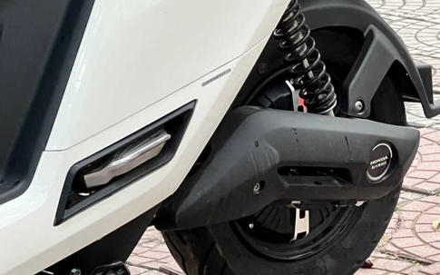 Xe máy điện Honda giá 17,8 triệu đồng đẹp như Lead, đi 80km/lần sạc bán ở Việt Nam phù hợp đi trong đô thị