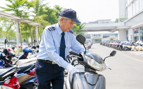 Nghỉ hưu rồi mới thấm: Điều đau nhất không phải nghèo mà là mất đi sự tôn trọng
