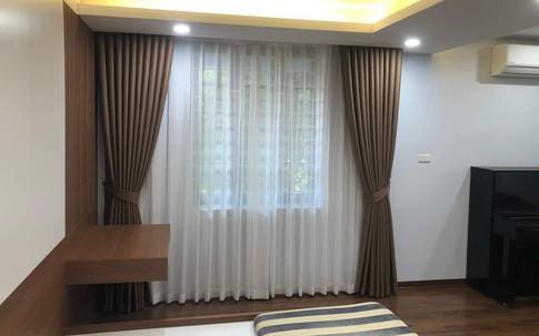 Rèm cửa hay sơn cách nhiệt: Đâu là "vũ khí" chống nóng tốt nhất cho nhà kính?