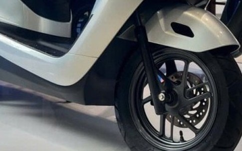 Giá xe máy điện Honda, Yamaha giảm cực mạnh tới 22 triệu đồng, rẻ hiếm thấy chị em ngắm là dễ xuống tiền
