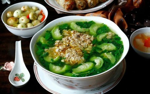 Vì sao nhiều người vẫn thích giã cua bằng tay dù có máy xay?