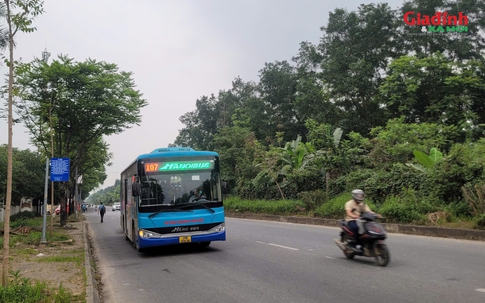 Từ 1/7, Hà Nội 'khai tử' vé tháng giấy đi xe buýt để tăng tốc số hóa giao thông công cộng, người dân đổi thẻ ở đâu, thực hiện thế nào?