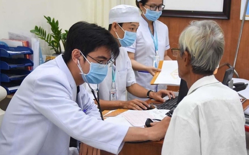 Bảng lương mới nhất của bác sĩ, y sĩ, y tá từ 1/7/2026, sau khi áp dụng mức lương mới