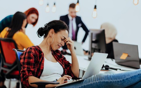 Sau tuổi 50, đi bộ 5 phút mỗi giờ có thể mang lại khác biệt lớn cho sức khỏe