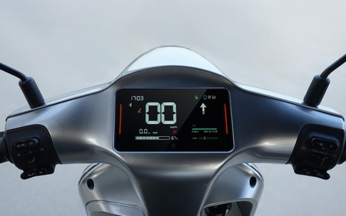 Trang bị chẳng kém Air Blade, xe máy điện ở Việt Nam giá 27,5 triệu đồng đi tối đa 180 km/sạc, công nghệ hiếm gặp, rẻ như Wave Apha