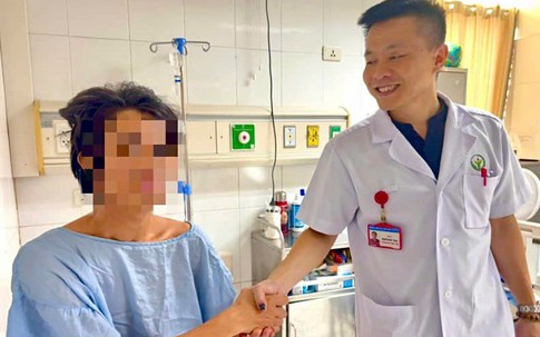 Hiếm gặp: Người đàn ông 42 tuổi bị đứt rời trực tràng trên nền nhiễm trùng nặng