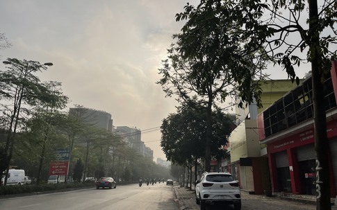 Hàng triệu người dân Hà Nội và miền Bắc ngán ngẩm điệp khúc thời tiết kéo dài 