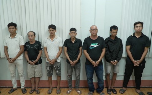 Khởi tố, bắt giam 7 đối tượng khiêng quan tài nhảy múa trên đường phố mừng sinh nhật