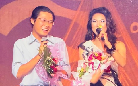 Nguyễn Văn Chung gây chú ý với bức ảnh 21 năm trước cùng một nữ ca sĩ đình đám