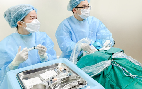 Người đàn ông 46 tuổi để u tuyến giáp lớn gấp 3 lần, thừa nhận mắc sai lầm này khi phát hiện u tuyến giáp