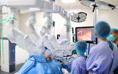 Tưởng đau lưng do tuổi tác, người đàn ông 64 tuổi bất ngờ với kết quả khám