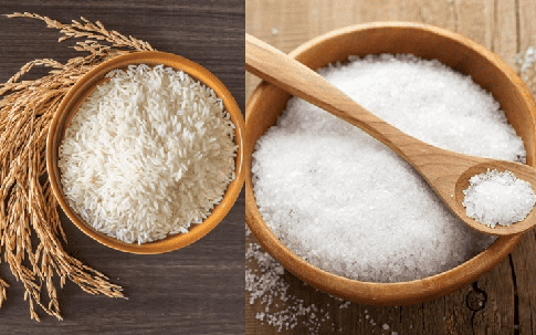 Đốt giấy vàng mã trước hay rải gạo muối trước sau khi cúng cô hồn?
