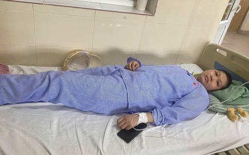 MS 1096: Vừa bước sang tuổi 16, cô bé mắc ung thư phải gác việc học, cần sự trợ giúp để được điều trị