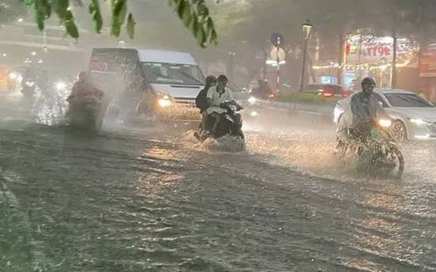 Tin sáng 9/7: Bản tin mới nhất về đợt mưa to tại loạt tỉnh thành miền Bắc; Quy định mới về xe bán tải